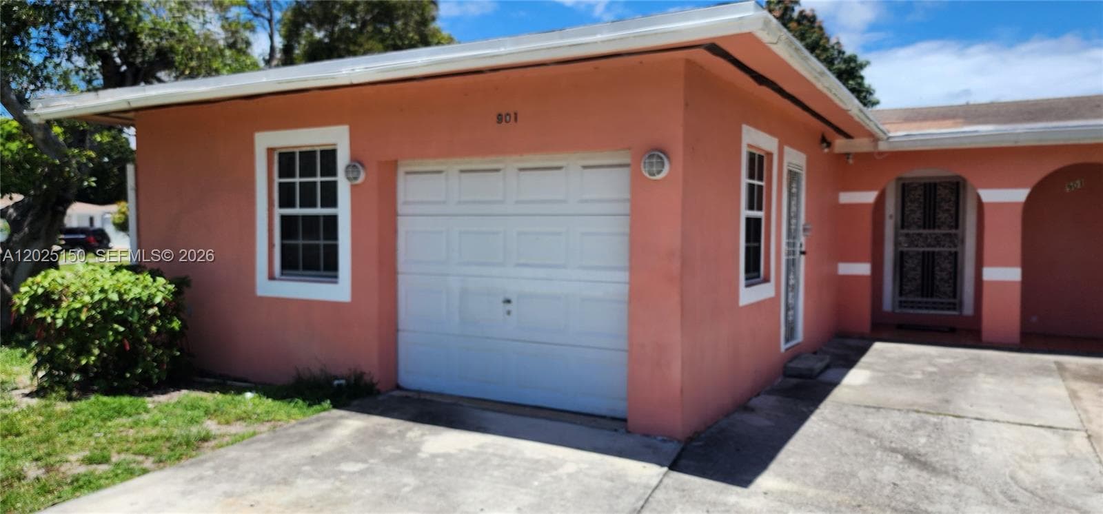 901 NE 160th Ter, North Miami Beach, FL 33162 — zdjęcie 2