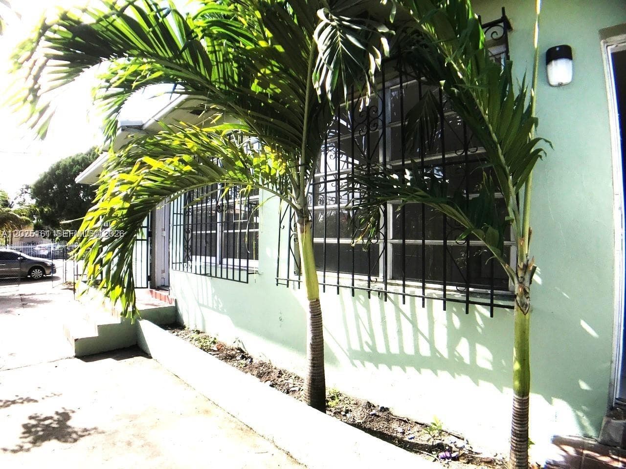 1321 NW 28th St, Miami, FL 33142 — zdjęcie 3