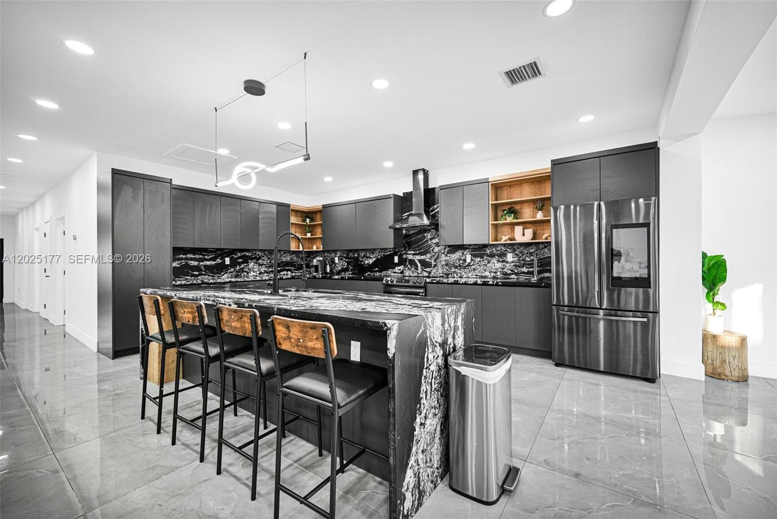 112 NW 53rd St, Miami, FL 33127 — zdjęcie 3
