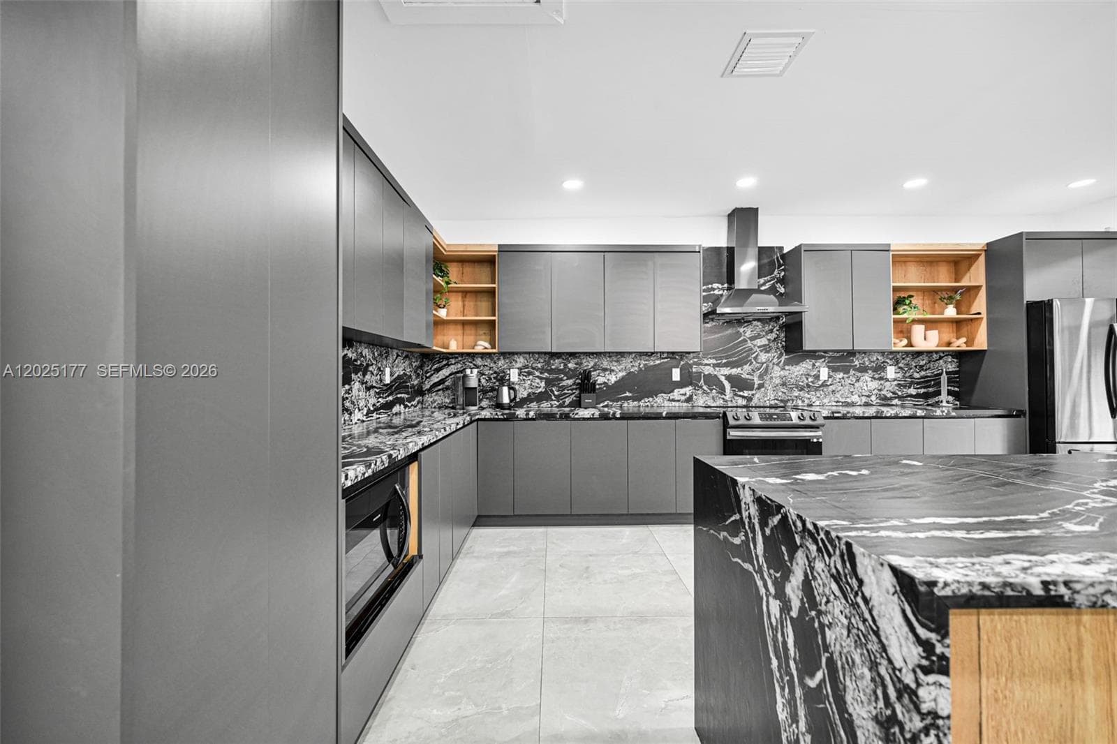 112 NW 53rd St, Miami, FL 33127 — zdjęcie 5