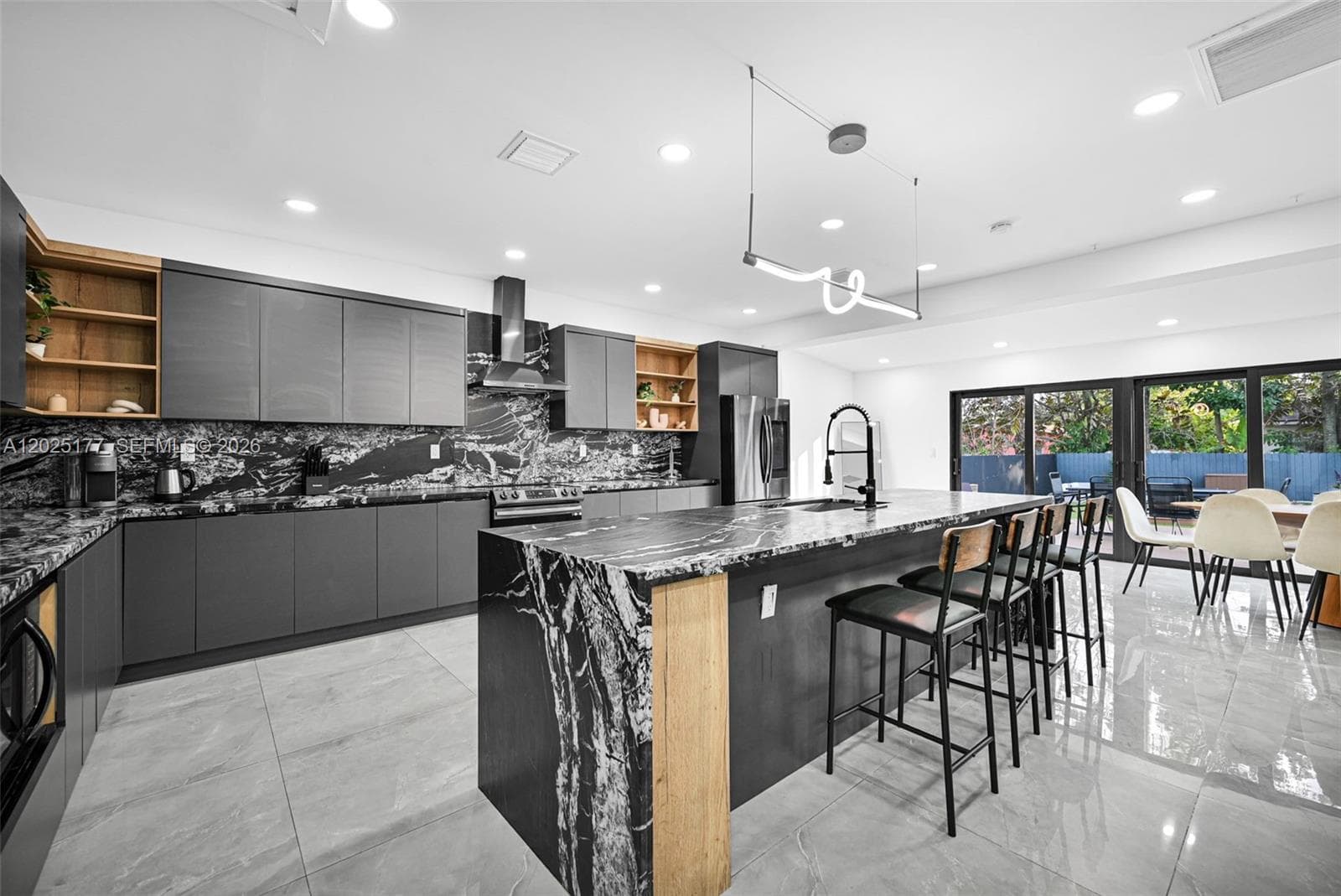 112 NW 53rd St, Miami, FL 33127 — zdjęcie 4