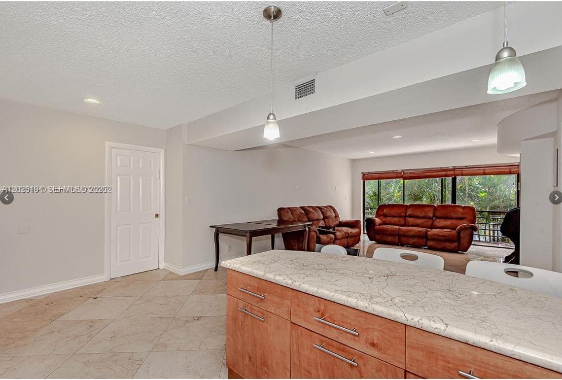 4000 N Hills Dr # 29, Hollywood, FL 33021 — zdjęcie 4