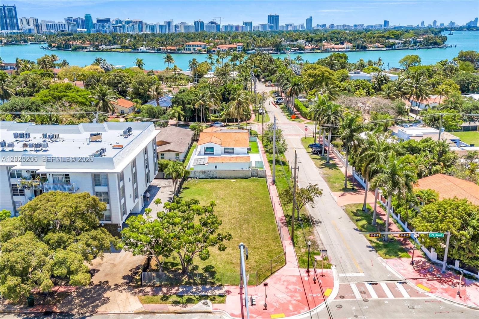 1240 71st St, Miami Beach, FL 33141 — zdjęcie 2