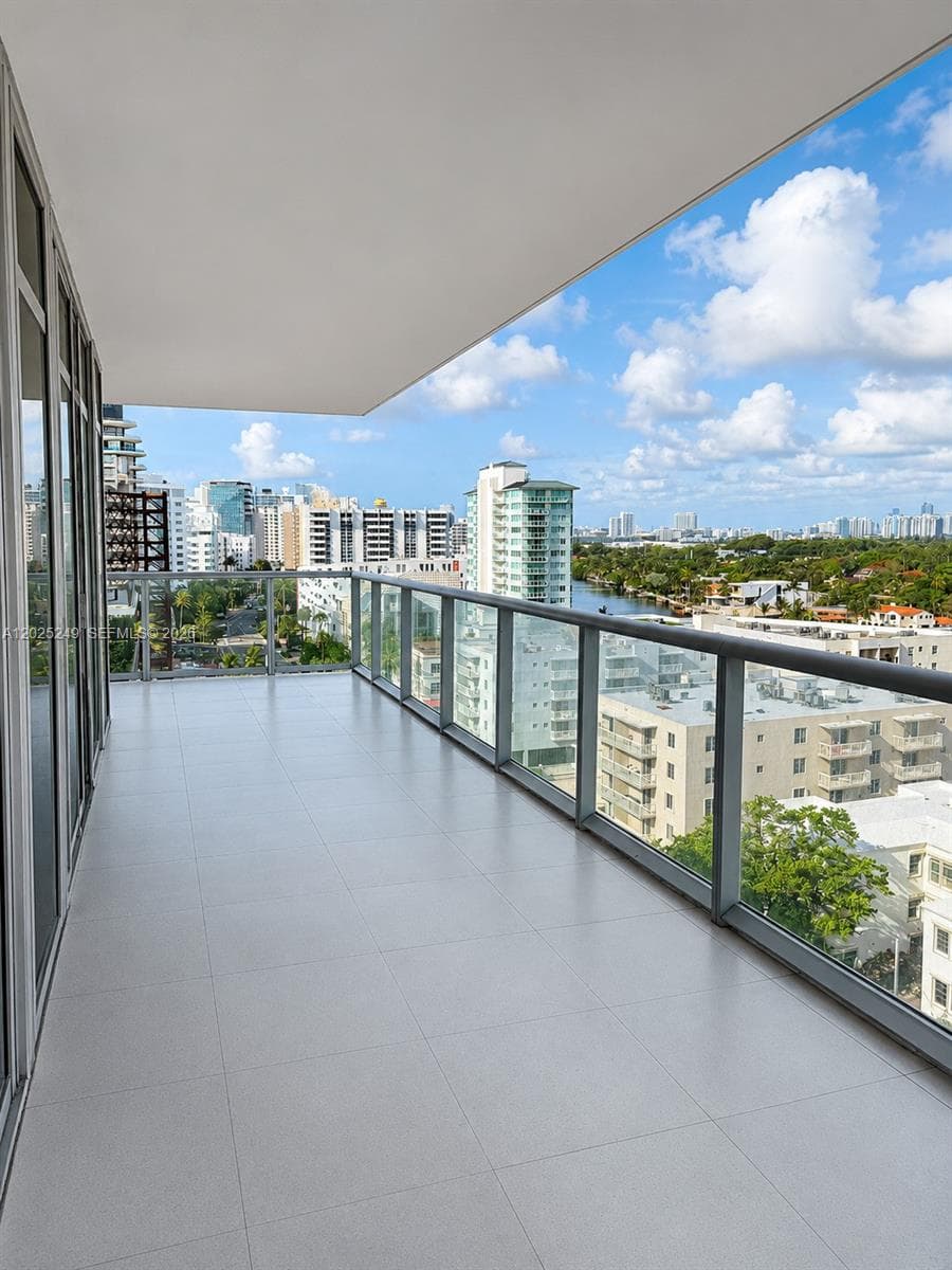 3737 Collins Ave # S-1003, Miami Beach, FL 33140 — zdjęcie 2