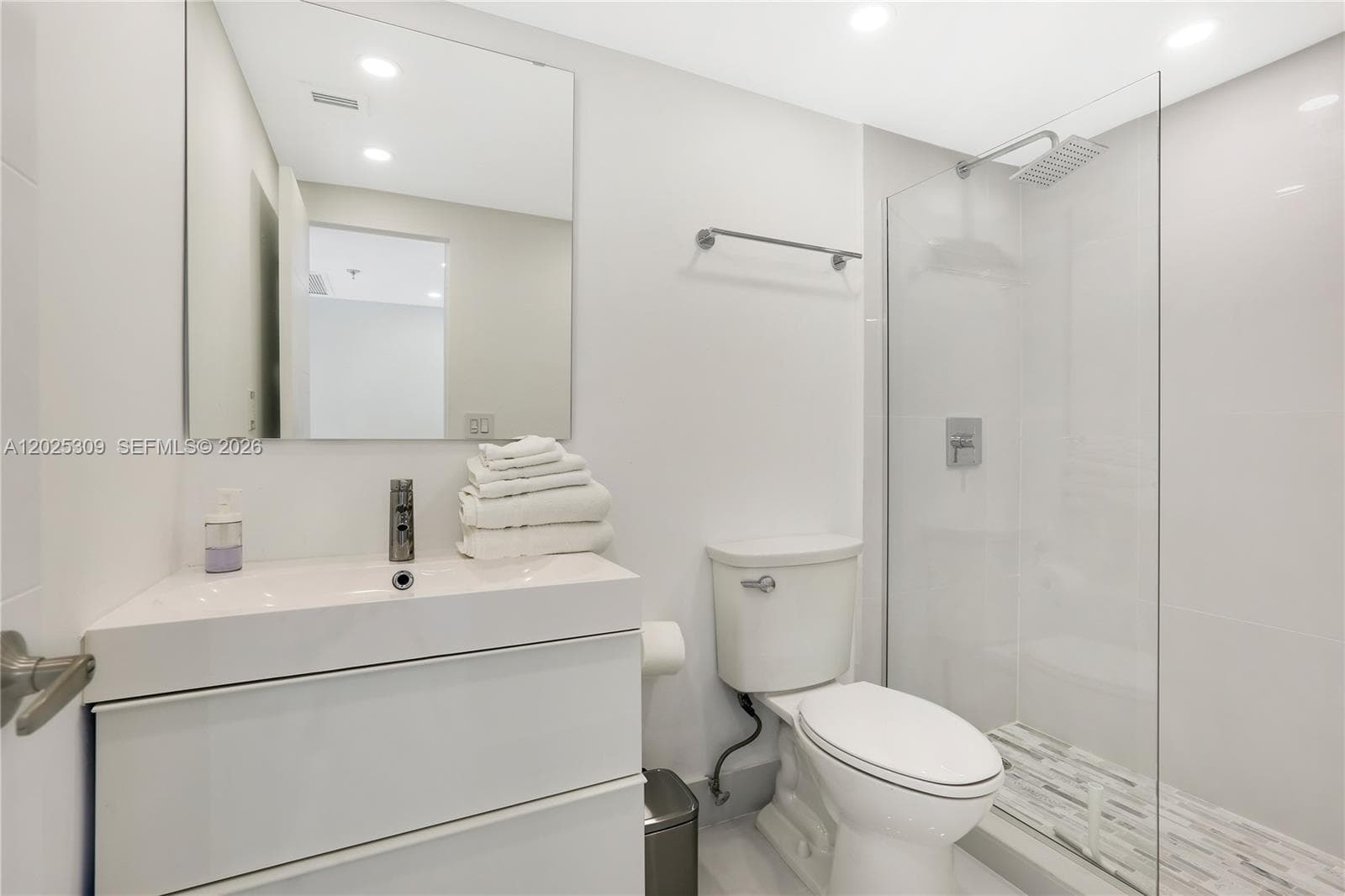 5445 Collins Ave # 928, Miami Beach, FL 33140 — zdjęcie 5