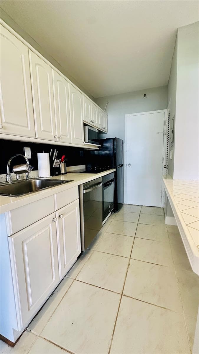 100 Lincoln Rd # 720, Miami Beach, FL 33139 — zdjęcie 4