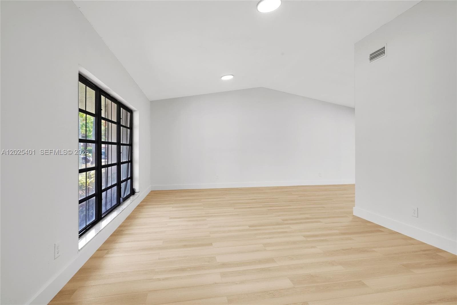 8475 NW 2nd Mnr, Coral Springs, FL 33071 — zdjęcie 3