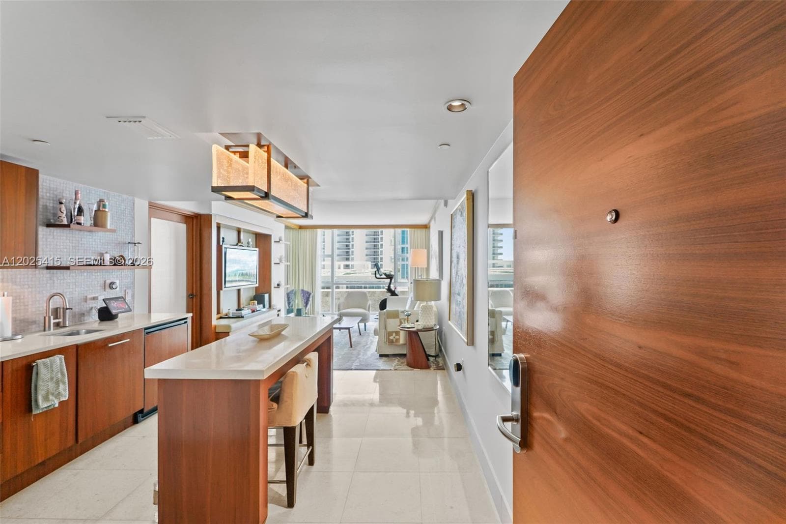 6801 Collins Ave # 708, Miami Beach, FL 33141 — zdjęcie 2