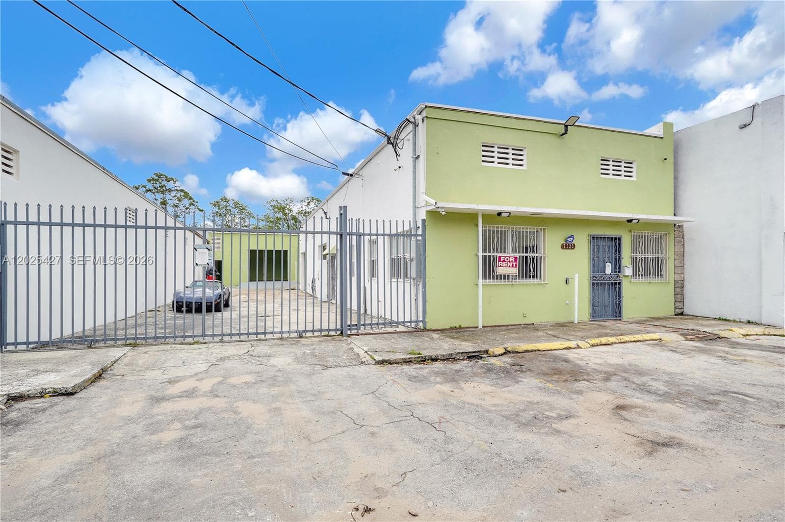7525 NE 3rd Pl, Miami, FL 33138 — zdjęcie 2