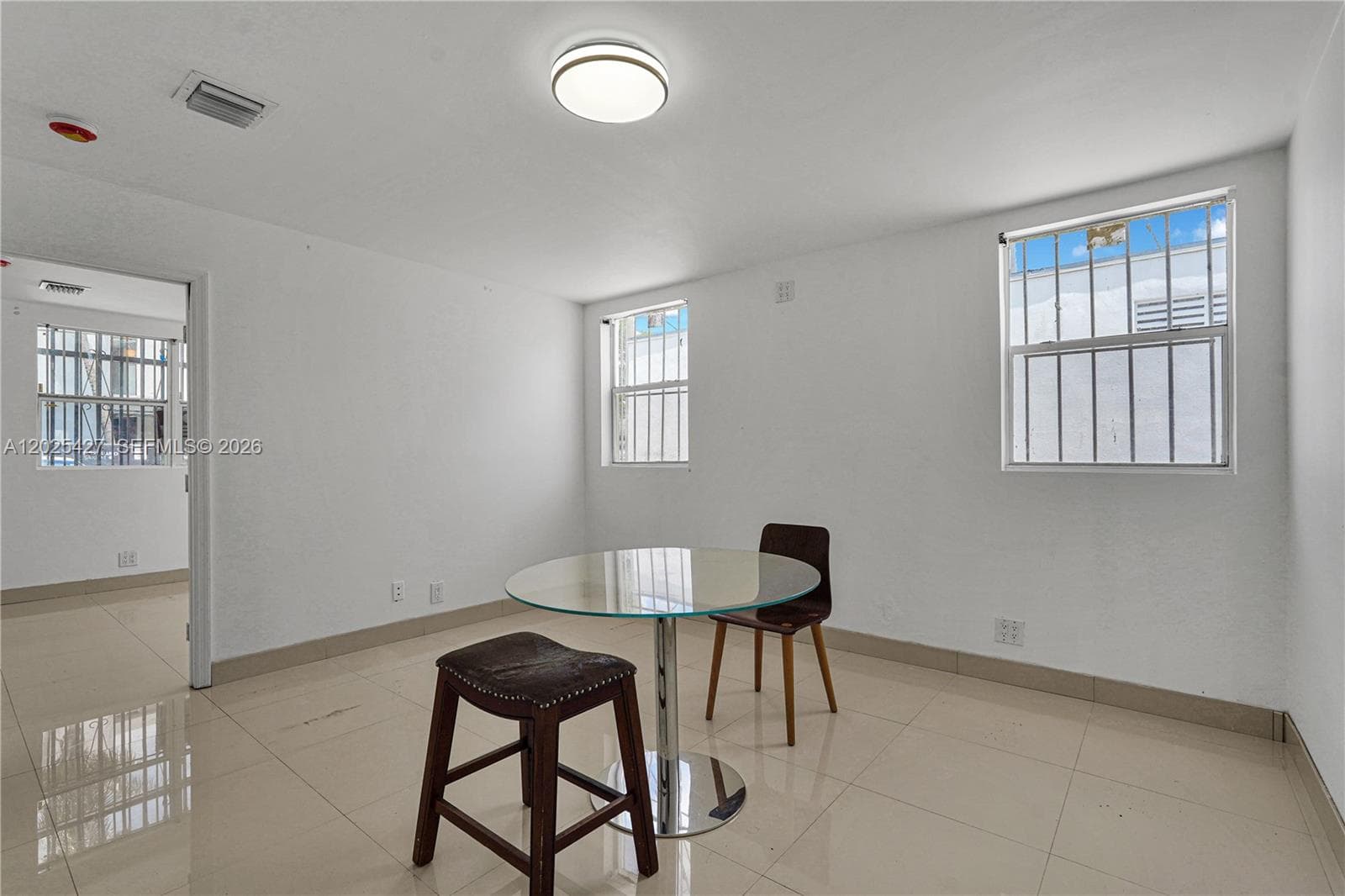 7525 NE 3rd Pl, Miami, FL 33138 — zdjęcie 5