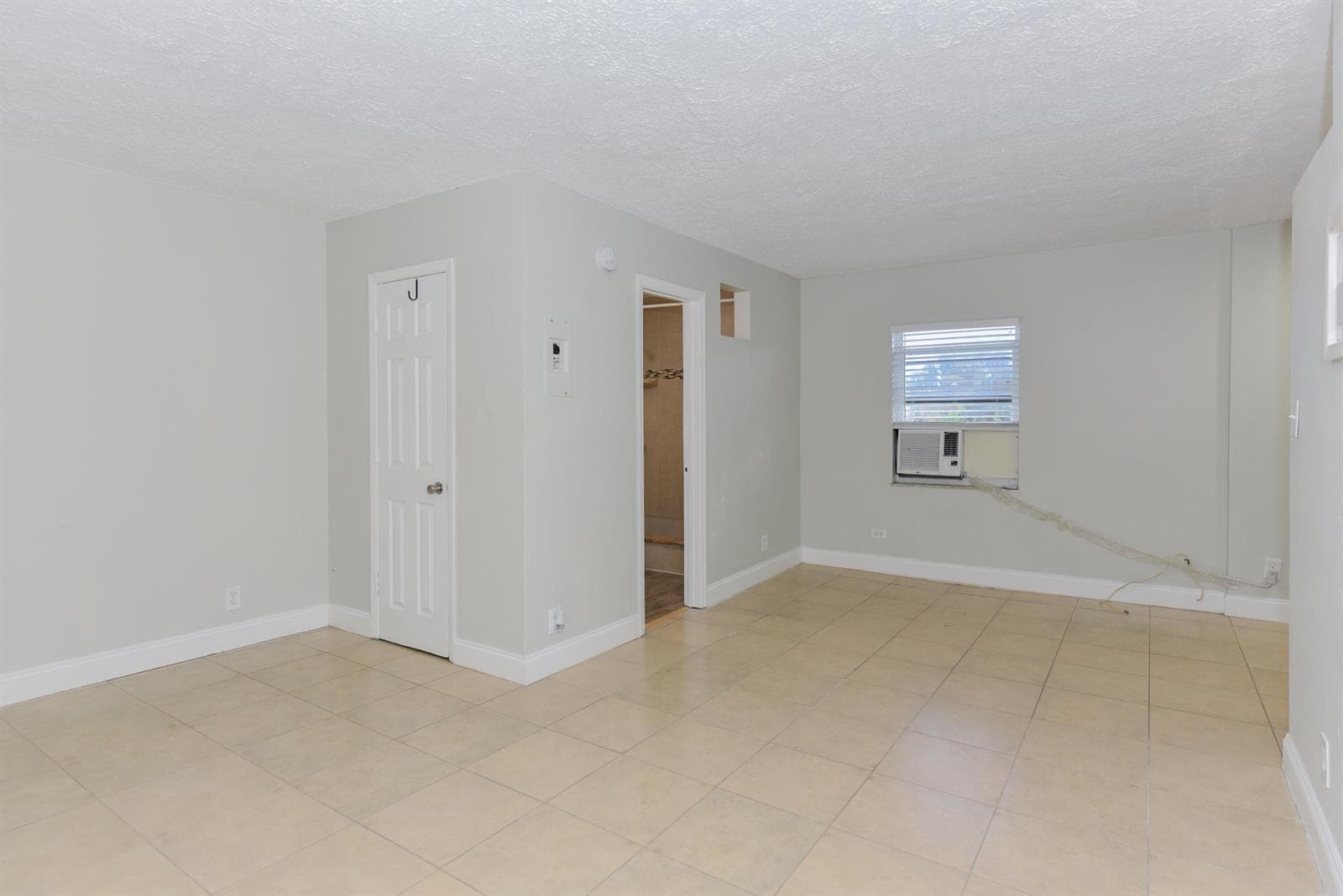 605 N Federal Highway # 8, FL 33460 — zdjęcie 2