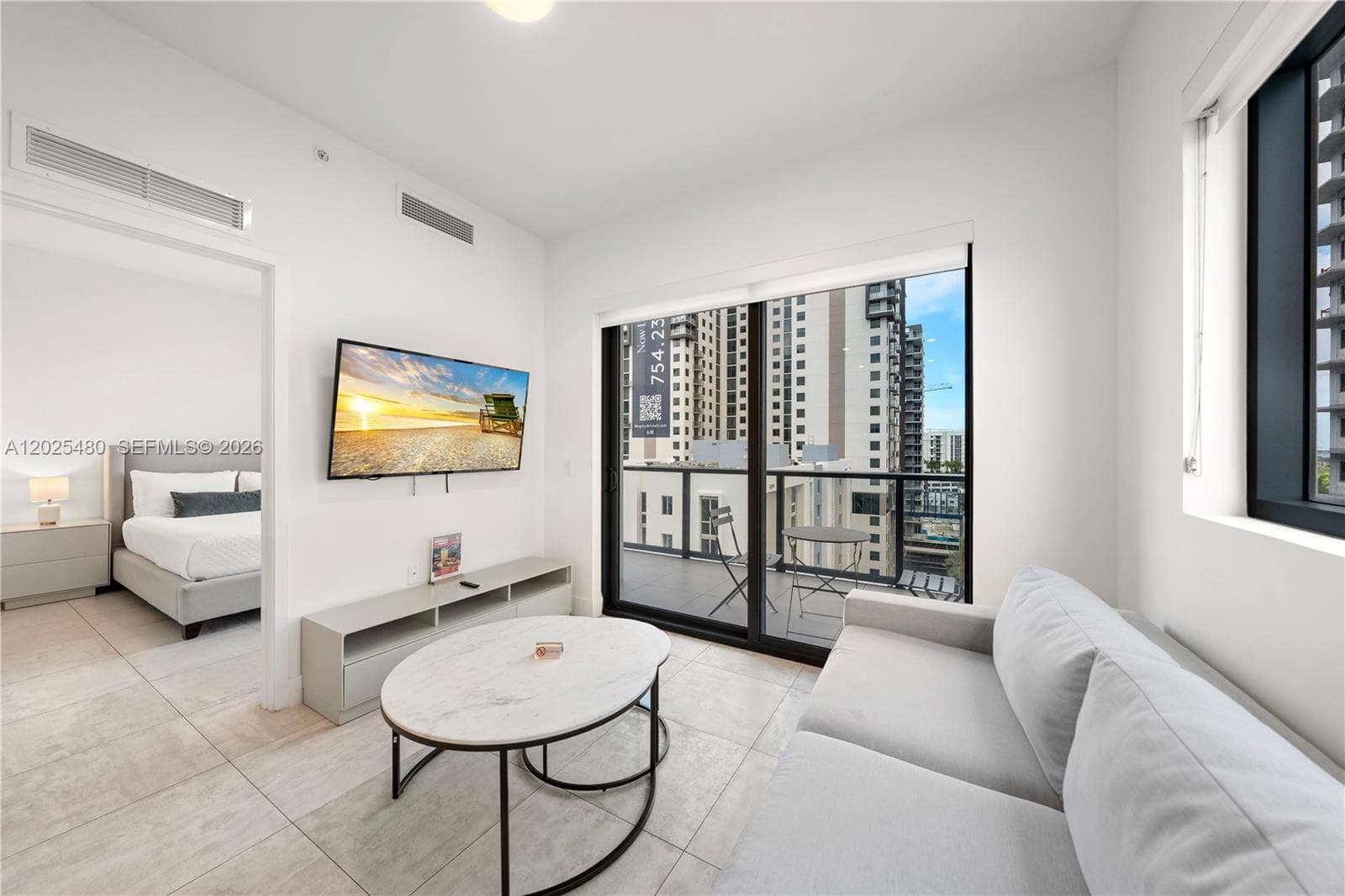 239 SW 9th St # 1202, Miami, FL 33130 — zdjęcie 2