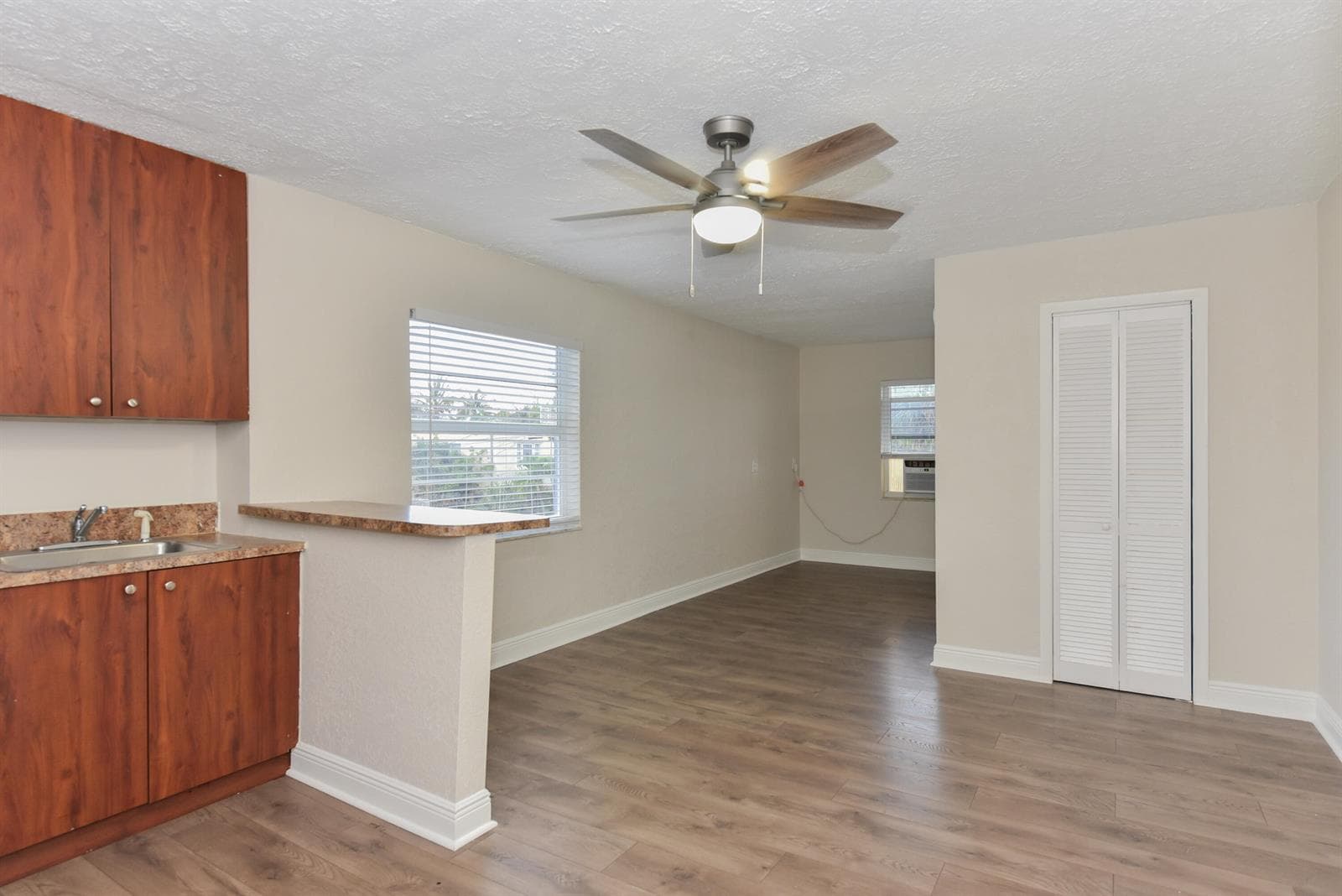 605 N Federal Highway # 9, FL 33460 — zdjęcie 5