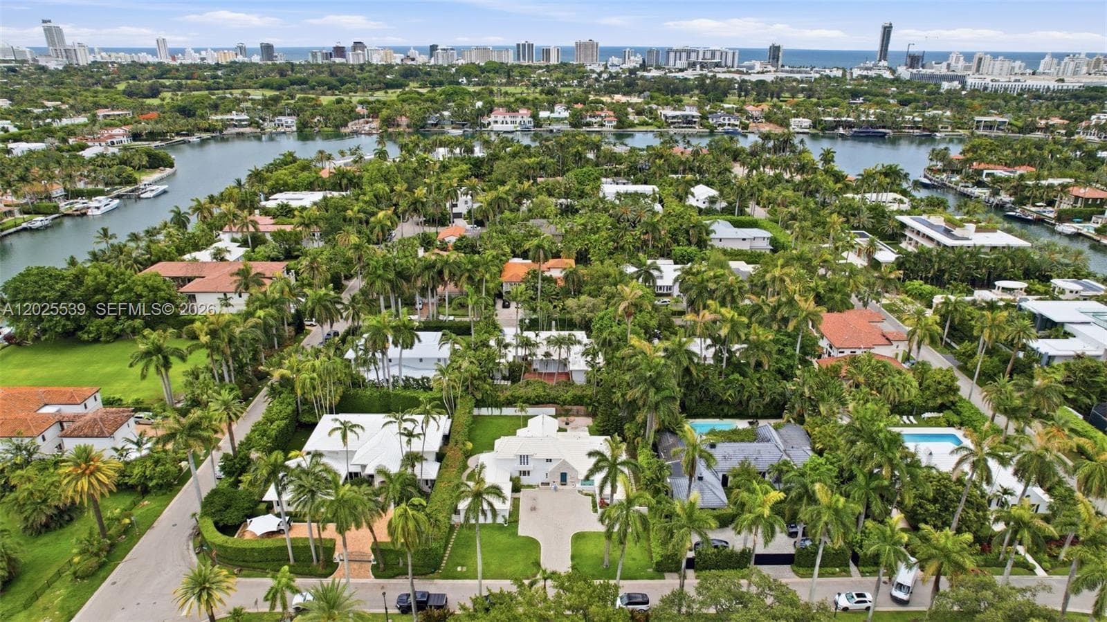 2535 Sunset Dr, Miami Beach, FL 33140 — zdjęcie 3