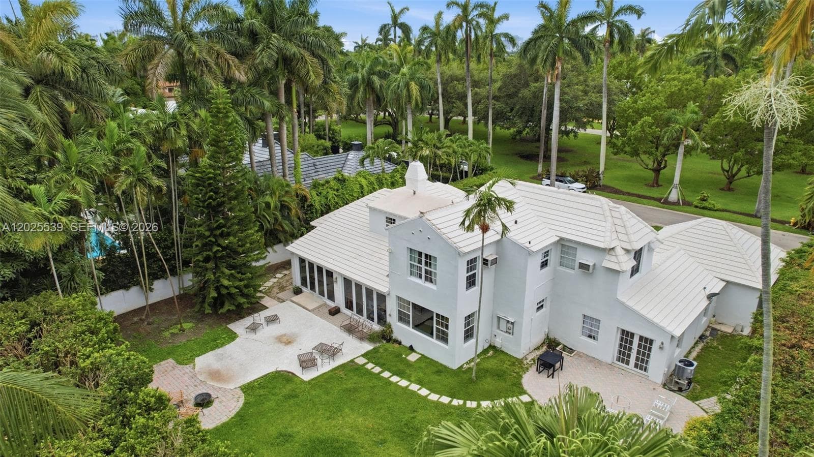 2535 Sunset Dr, Miami Beach, FL 33140 — zdjęcie 5