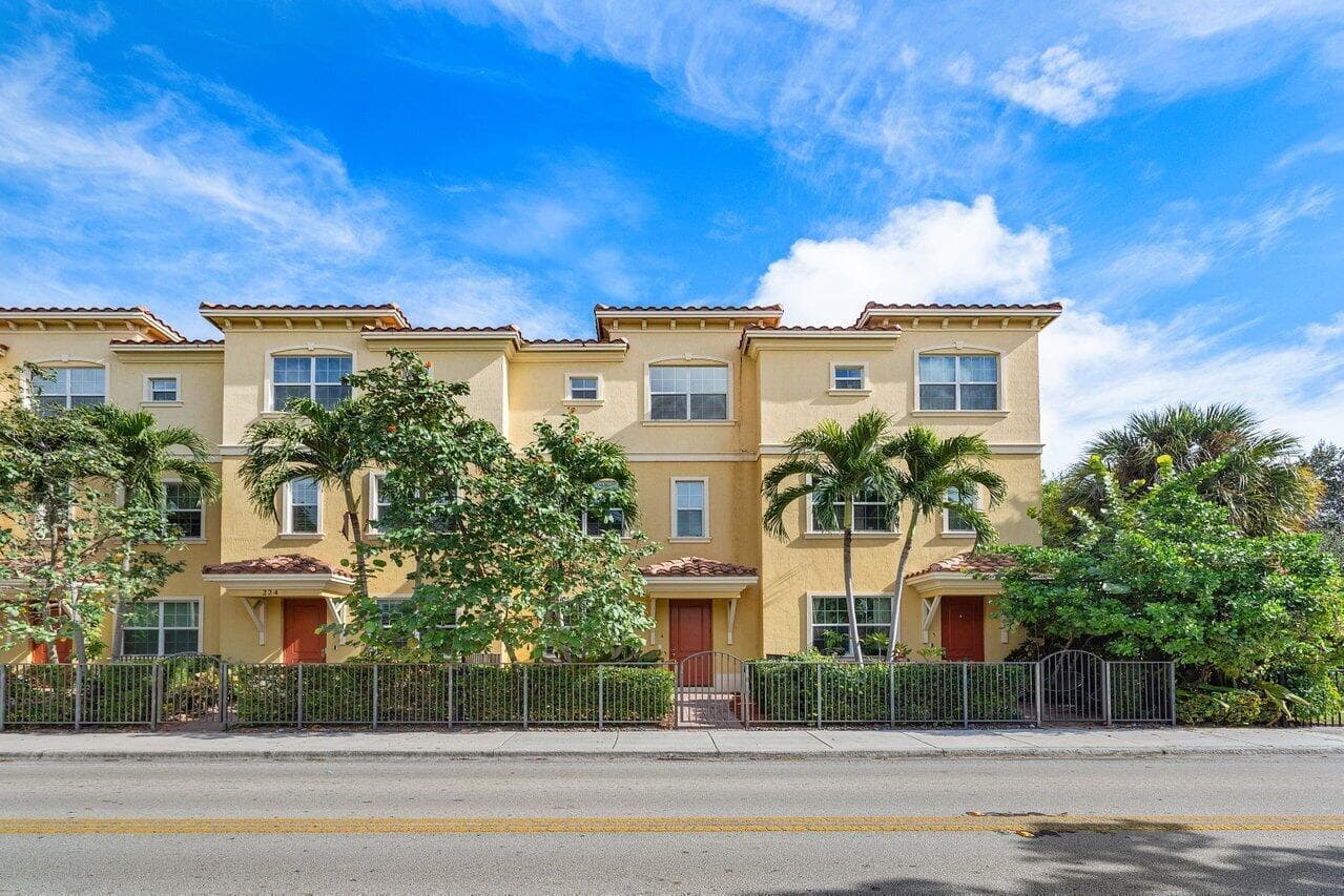 224 S Federal Highway # 4, FL 33460 — zdjęcie 2