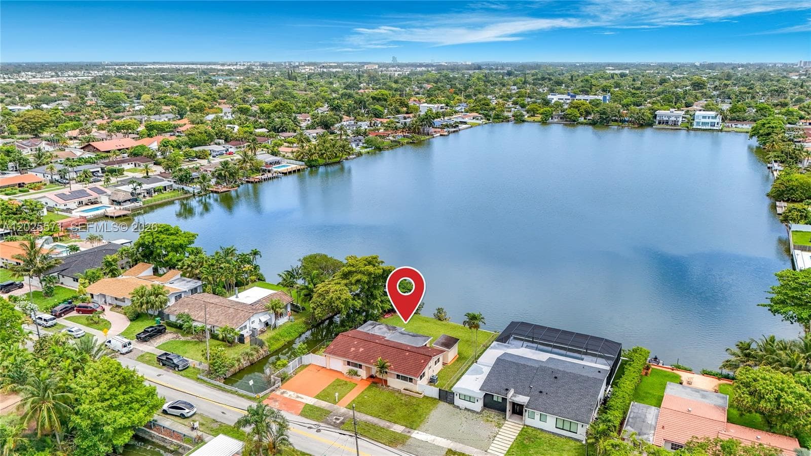 2501 NE 209th Ter, Miami, FL 33180 — zdjęcie 2