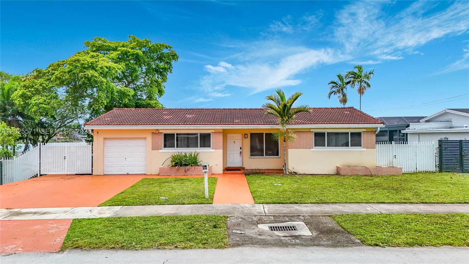 2501 NE 209th Ter, Miami, FL 33180 — zdjęcie 5