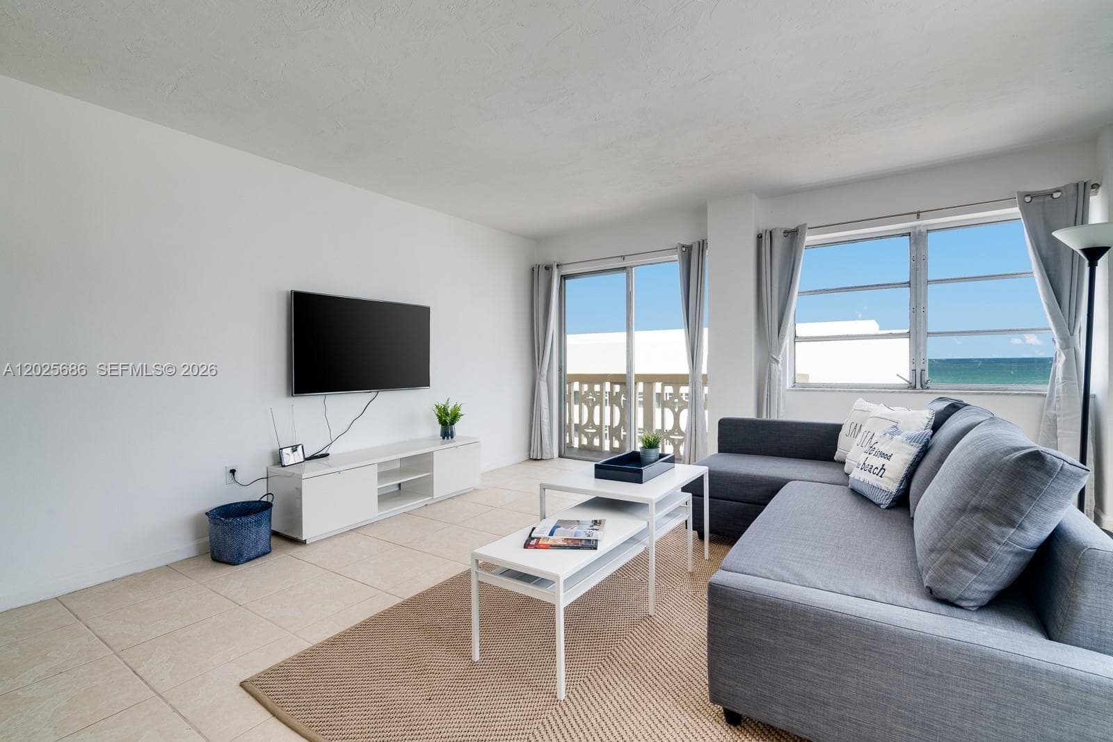 3100 Collins Ave # 1101, Miami Beach, FL 33140 — zdjęcie 3