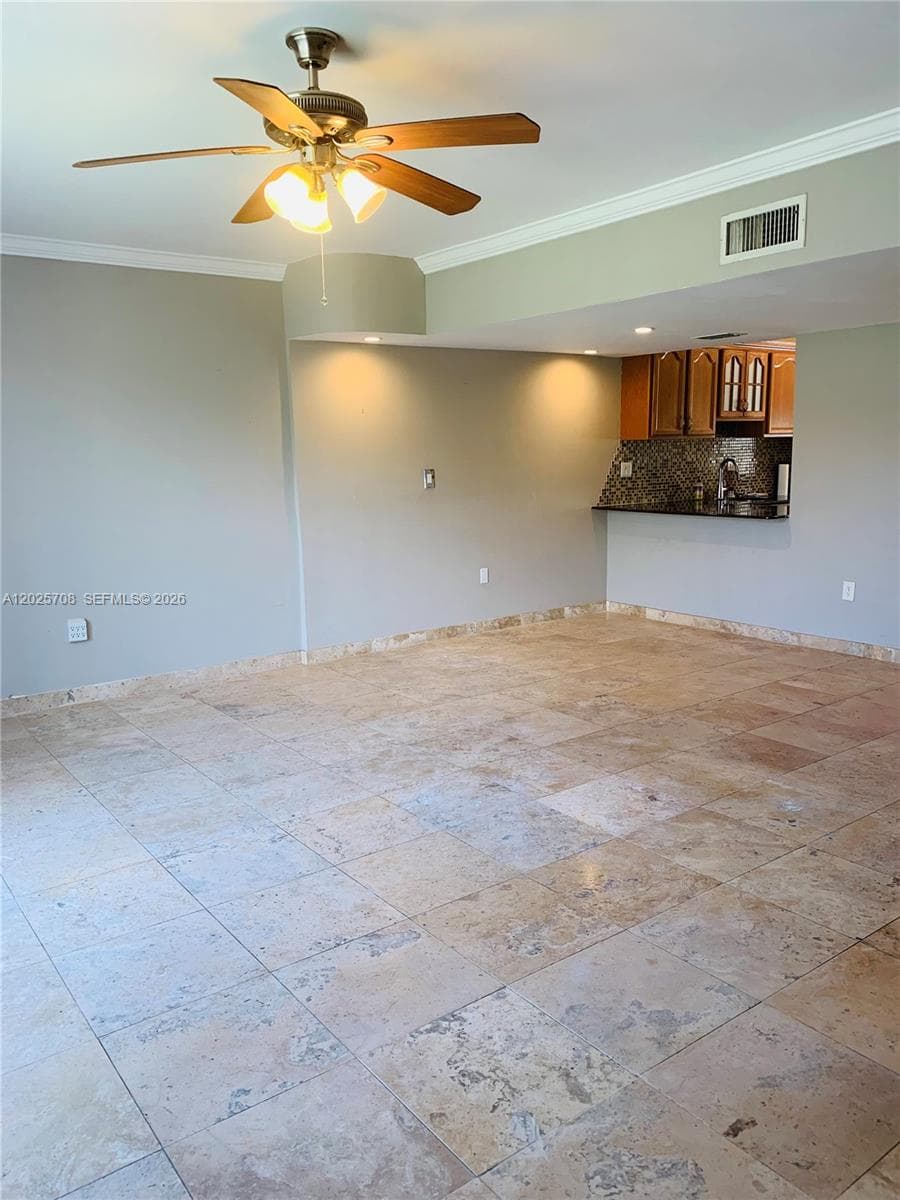 1651 NE 115th St # 21C, Miami, FL 33181 — zdjęcie 4