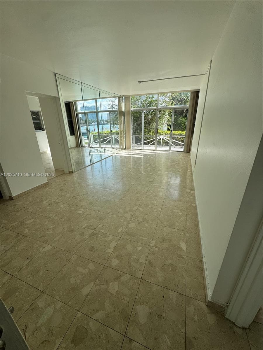 10281 E Bay Harbor Dr # C1, Bay Harbor Islands, FL 33154 — zdjęcie 2