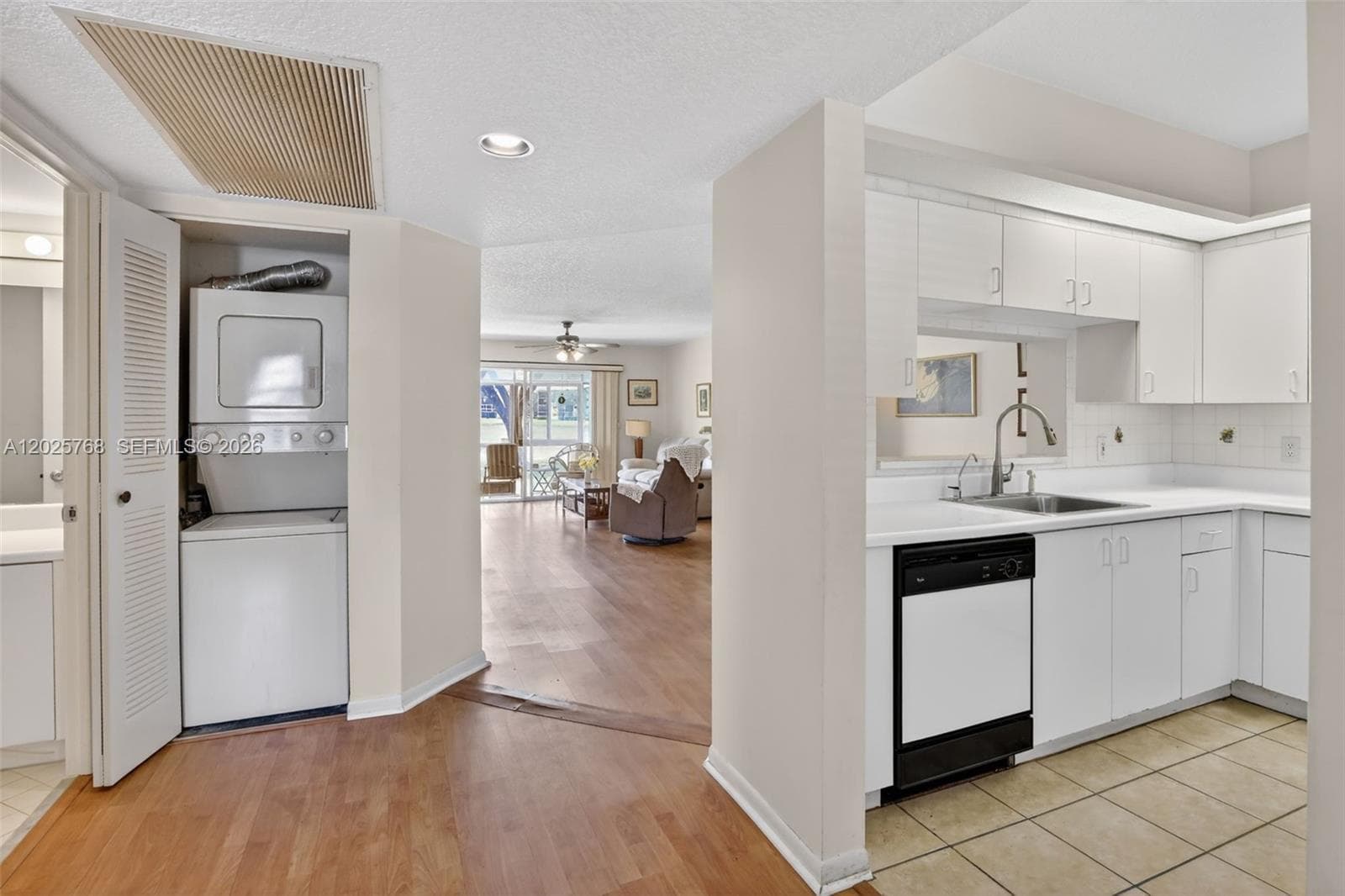 650 SW 138th Ave # 105J, Pembroke Pines, FL 33027 — zdjęcie 3