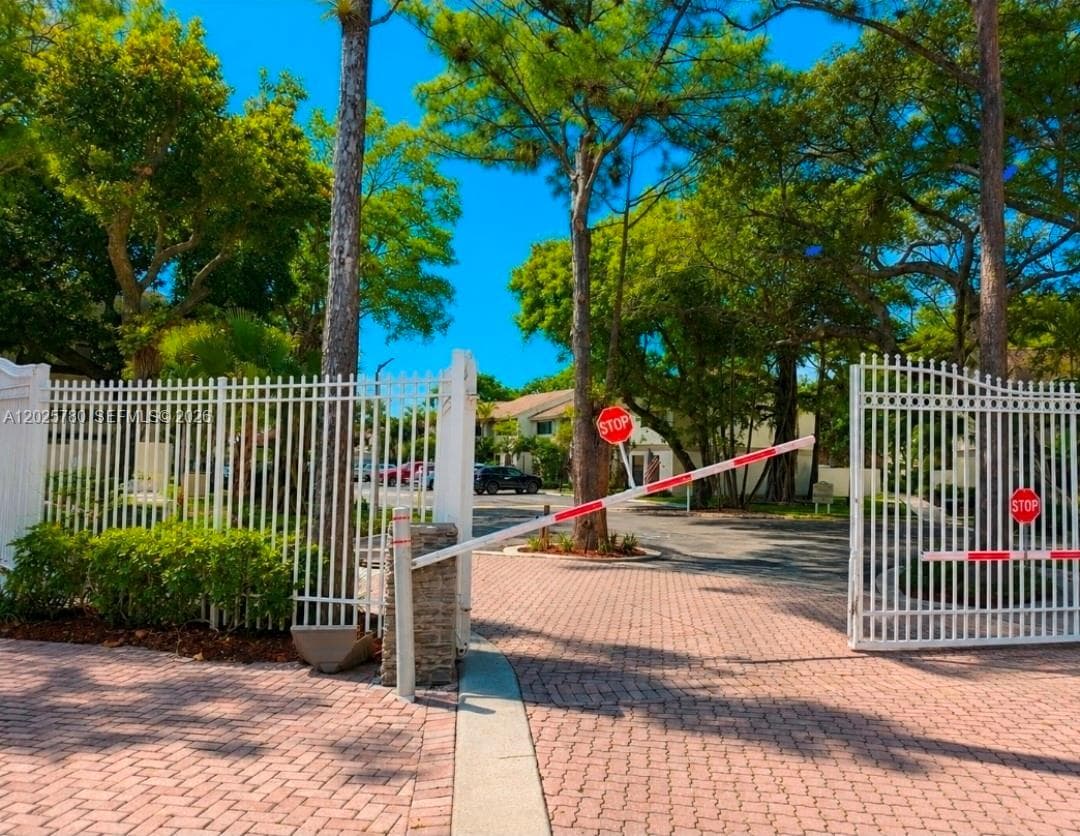 3082 S Oakland Forest Dr # 1301, Oakland Park, FL 33309 — zdjęcie 3