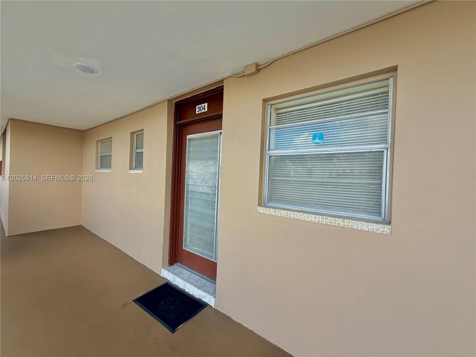 2901 NW 46th Ave # 304, Lauderdale Lakes, FL 33313 — zdjęcie 2