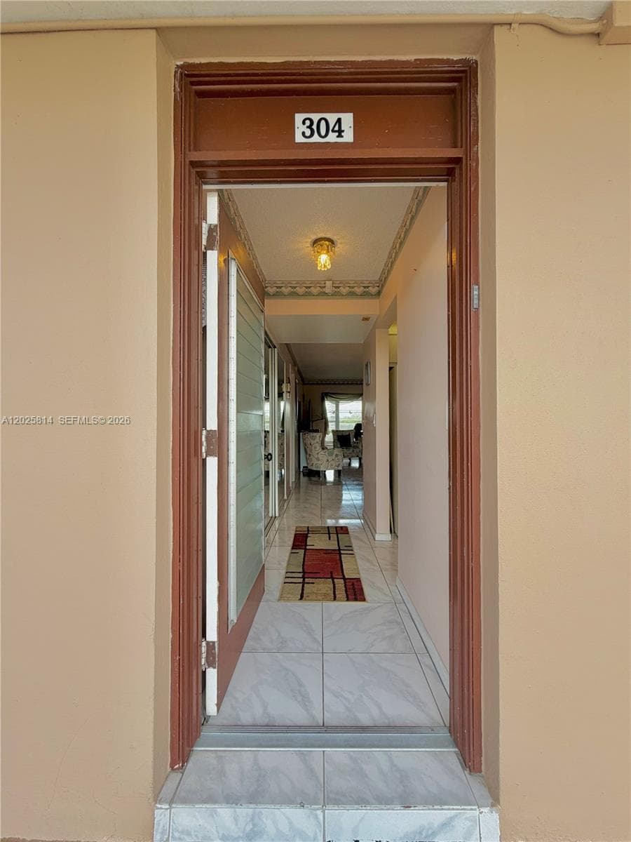 2901 NW 46th Ave # 304, Lauderdale Lakes, FL 33313 — zdjęcie 3