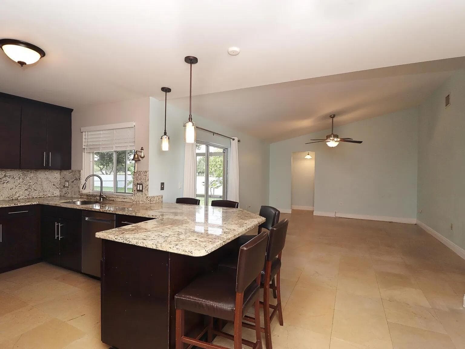 6401 W Sedgewyck Cir W, Davie, FL 33331 — zdjęcie 2