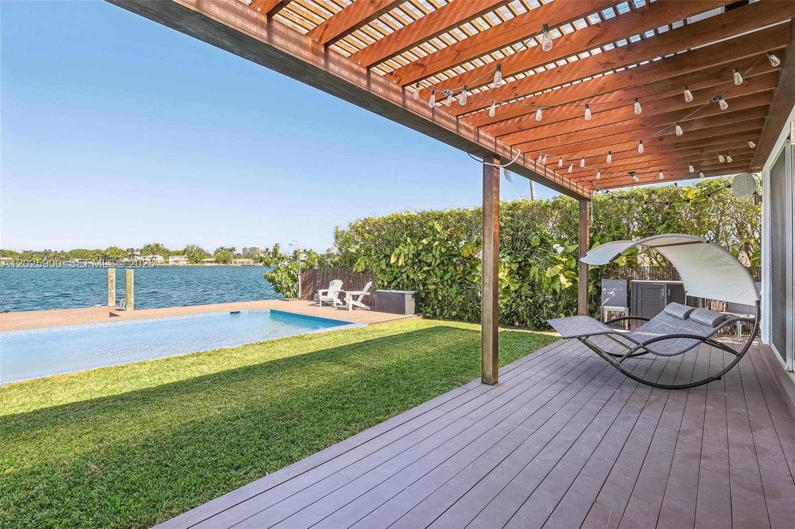 1231 Stillwater Dr, Miami Beach, FL 33141 — zdjęcie 3
