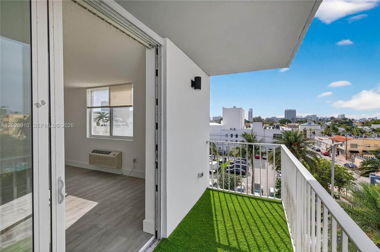 1255 Collins Ave # 504, Miami Beach, FL 33139 — zdjęcie 4