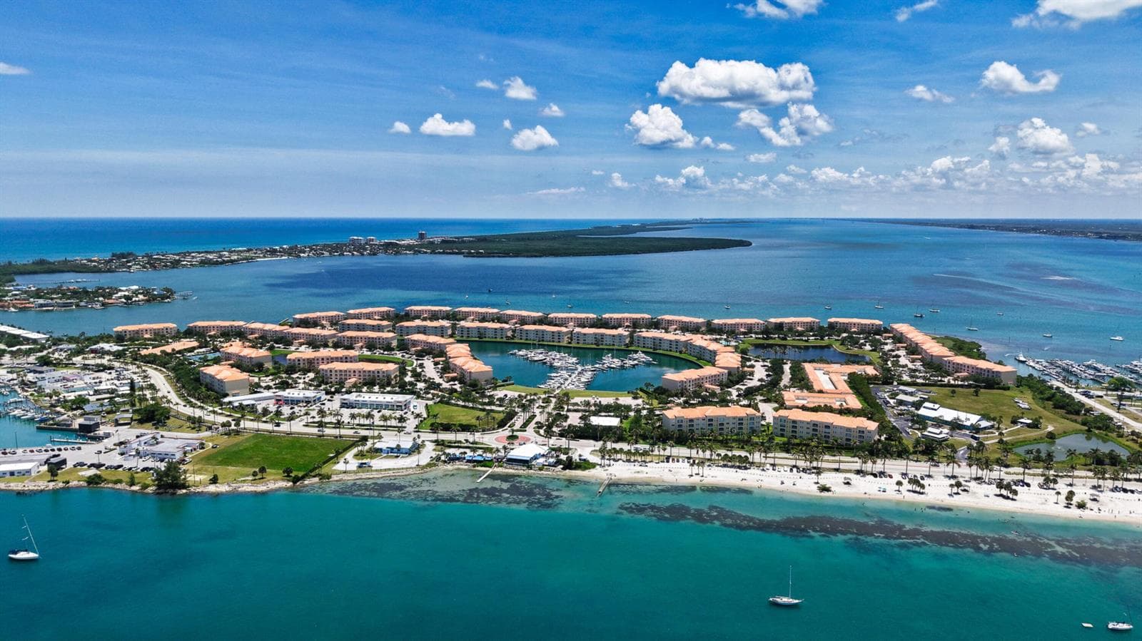 34 Harbour Isle Dr W # 204, Fort Pierce, FL 34949 — zdjęcie 3