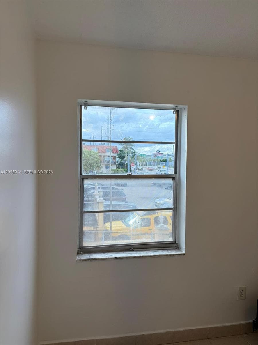 6820 W Flagler St # 212, Miami, FL 33144 — zdjęcie 2