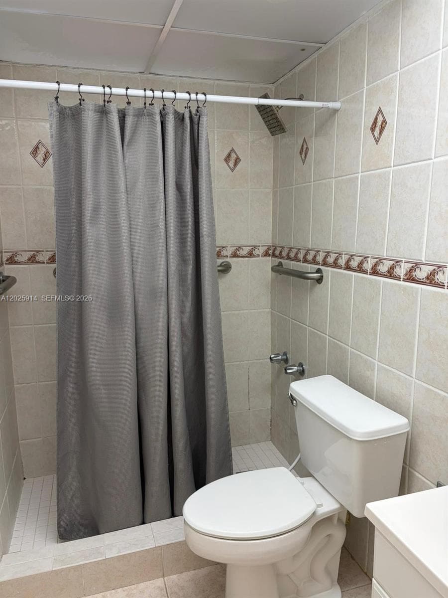 6820 W Flagler St # 212, Miami, FL 33144 — zdjęcie 5