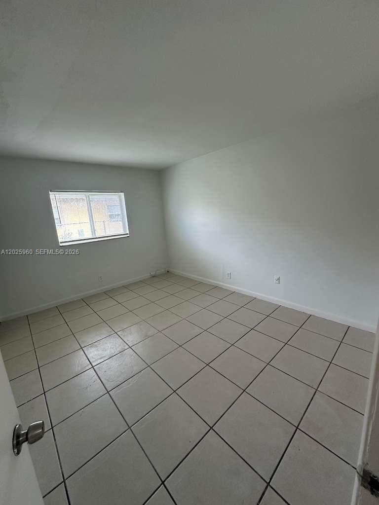 3961 NW 30th Ter # 1, Lauderdale Lakes, FL 33309 — zdjęcie 2