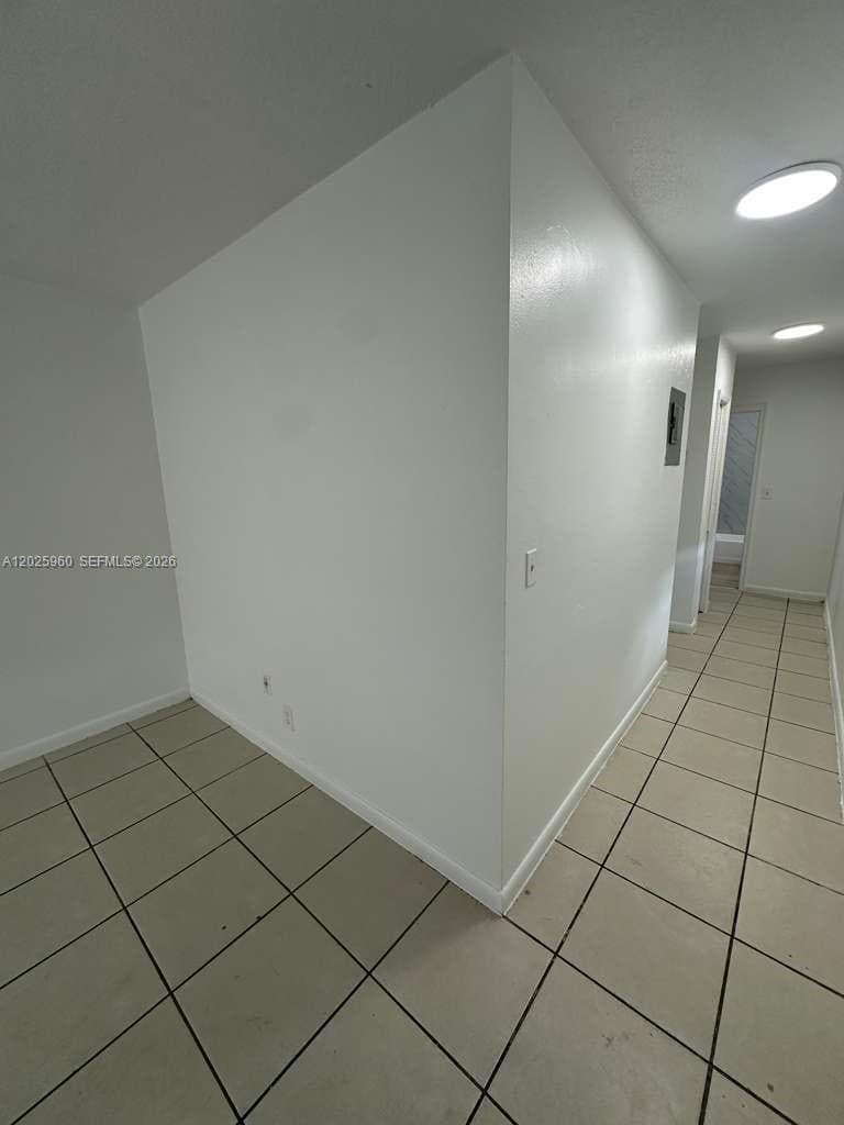 3961 NW 30th Ter # 1, Lauderdale Lakes, FL 33309 — zdjęcie 4