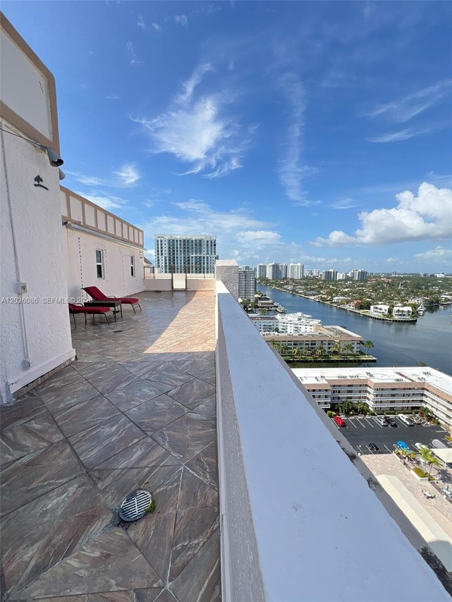 1865 S Ocean Drive # 21A, Hallandale Beach, FL 33009 — zdjęcie 2