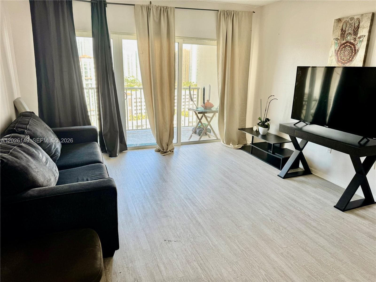 300 Bayview Dr # 1903, Sunny Isles Beach, FL 33160 — zdjęcie 3