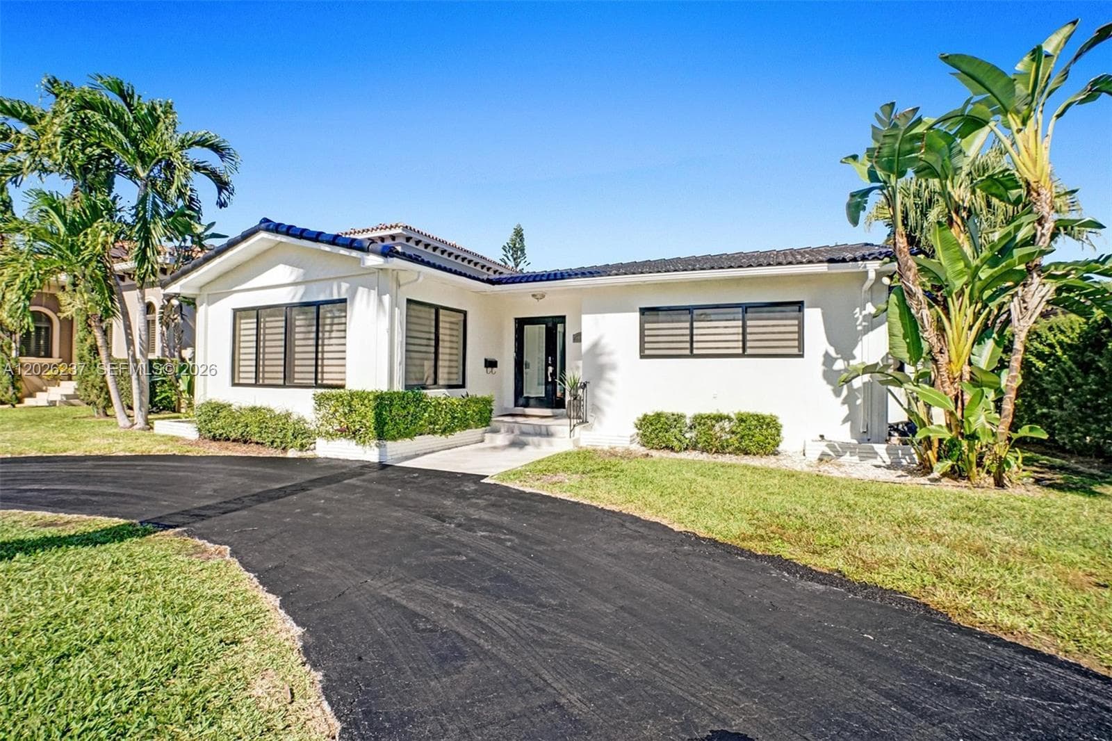 1355 Madison St, Hollywood, FL 33019 — zdjęcie 2