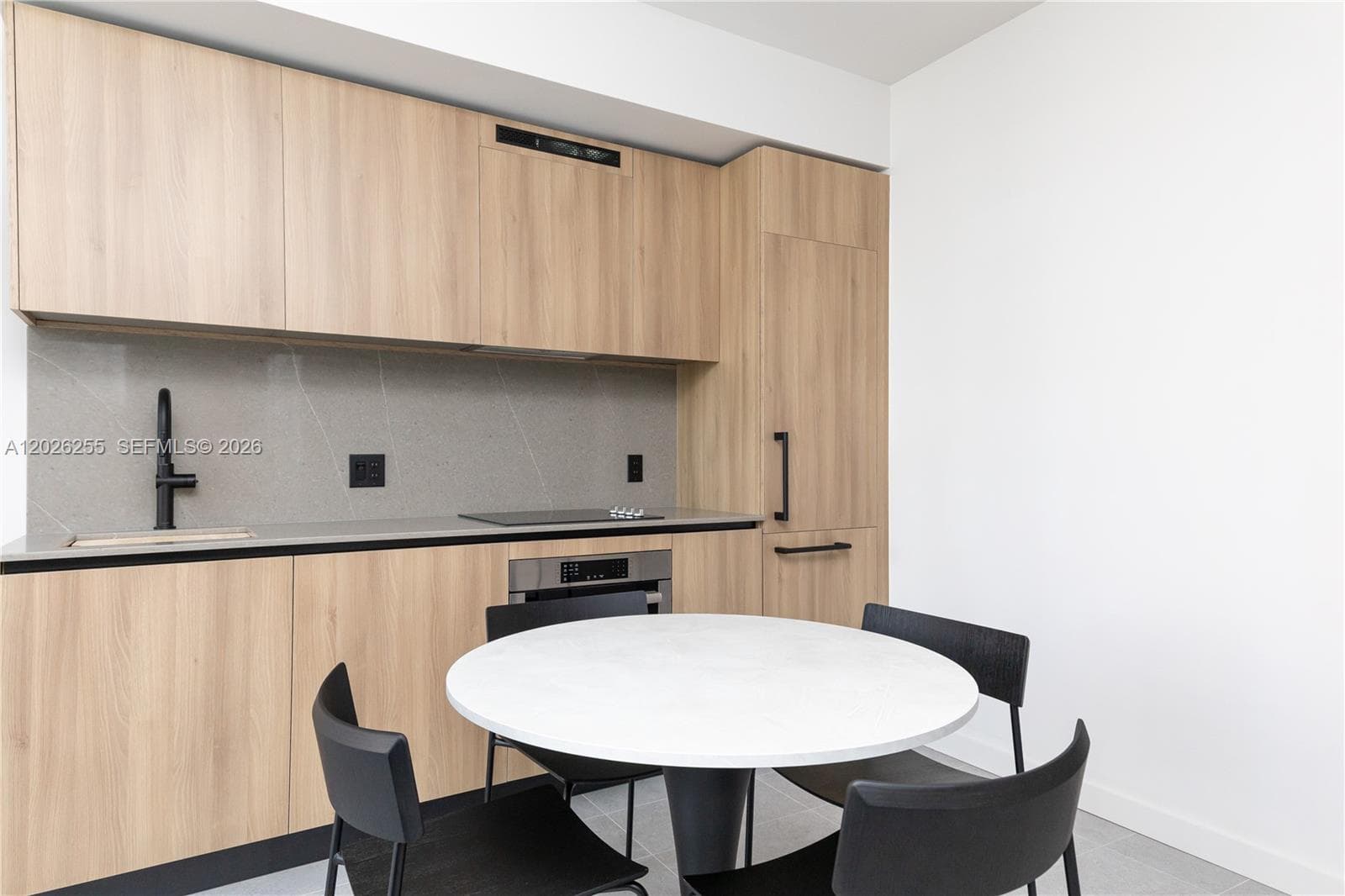 121 NE 5th St # 510, Miami, FL 33132 — zdjęcie 4