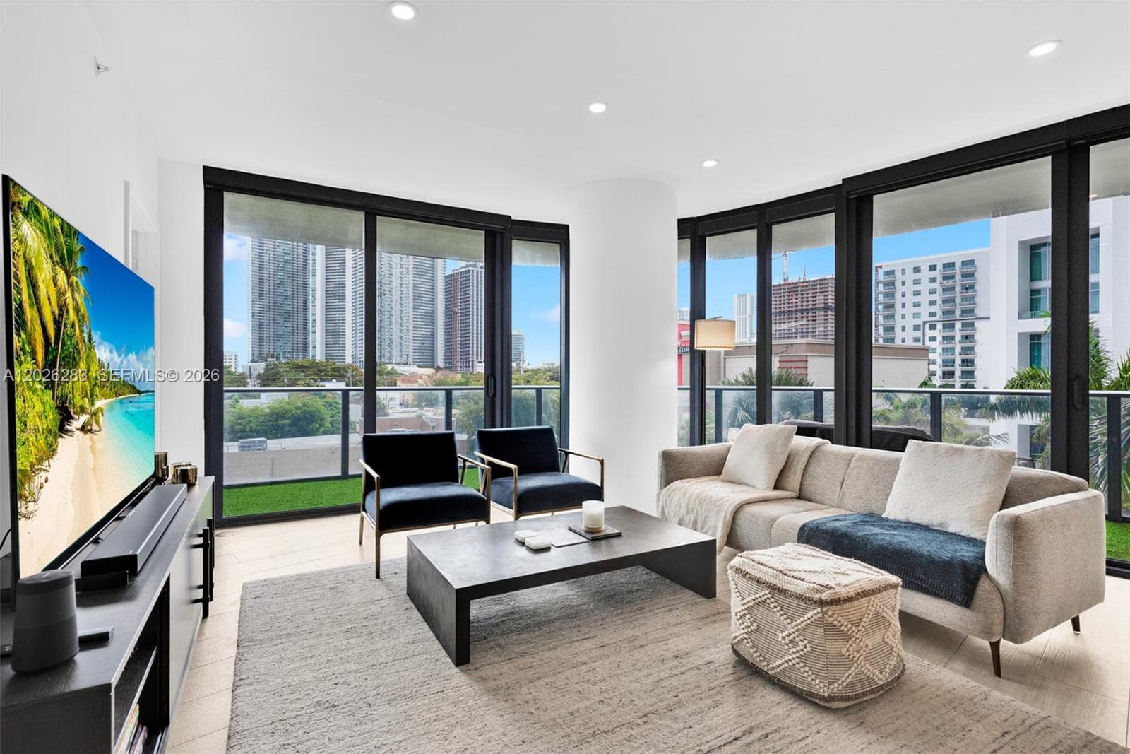121 NE 34th St # L304, Miami, FL 33137 — zdjęcie 3