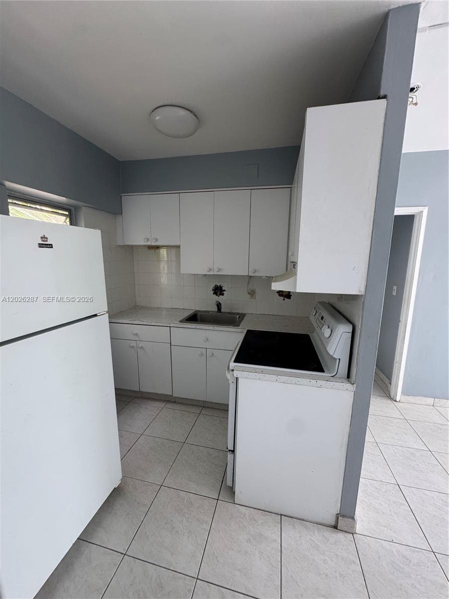 10281 E Bay Harbor Dr # A6, Bay Harbor Islands, FL 33154 — zdjęcie 3