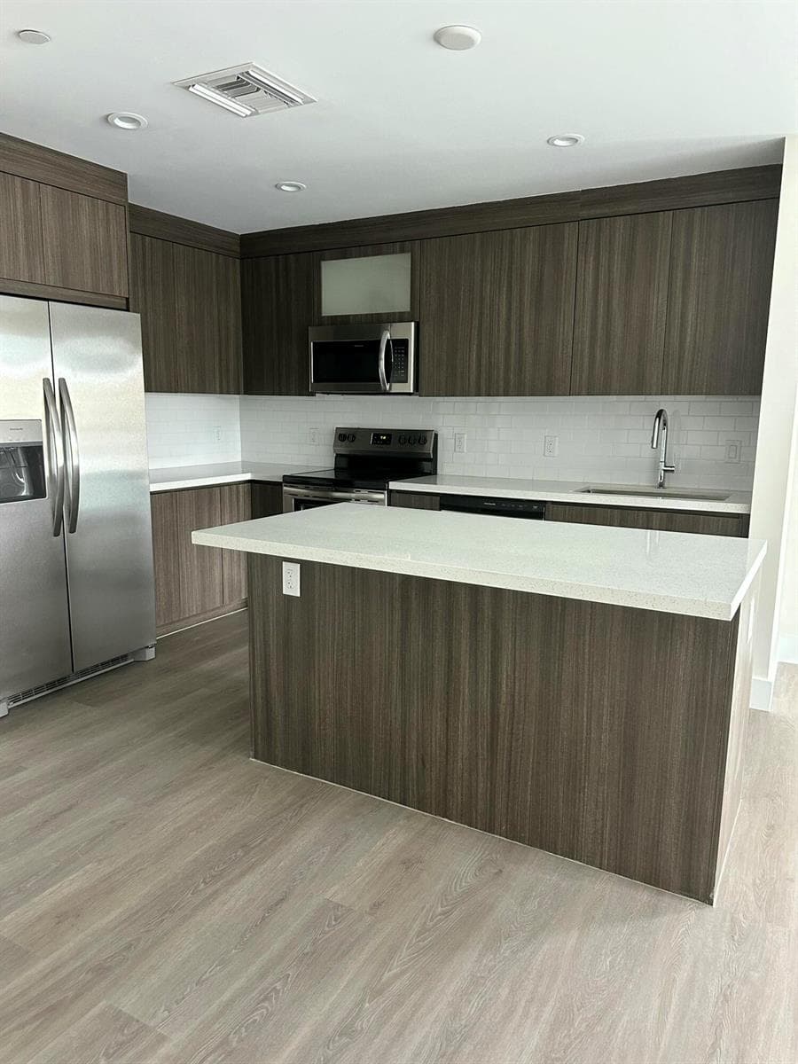 1938 Jackson Street # 402, Hollywood, FL 33020 — zdjęcie 2