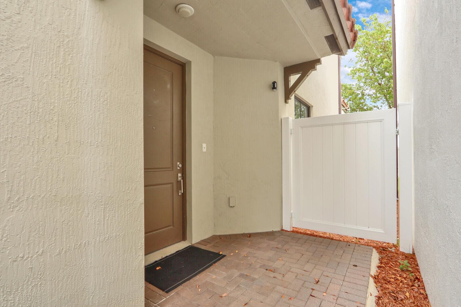 4008 Sequoia Place, Riviera Beach, FL 33410 — zdjęcie 3