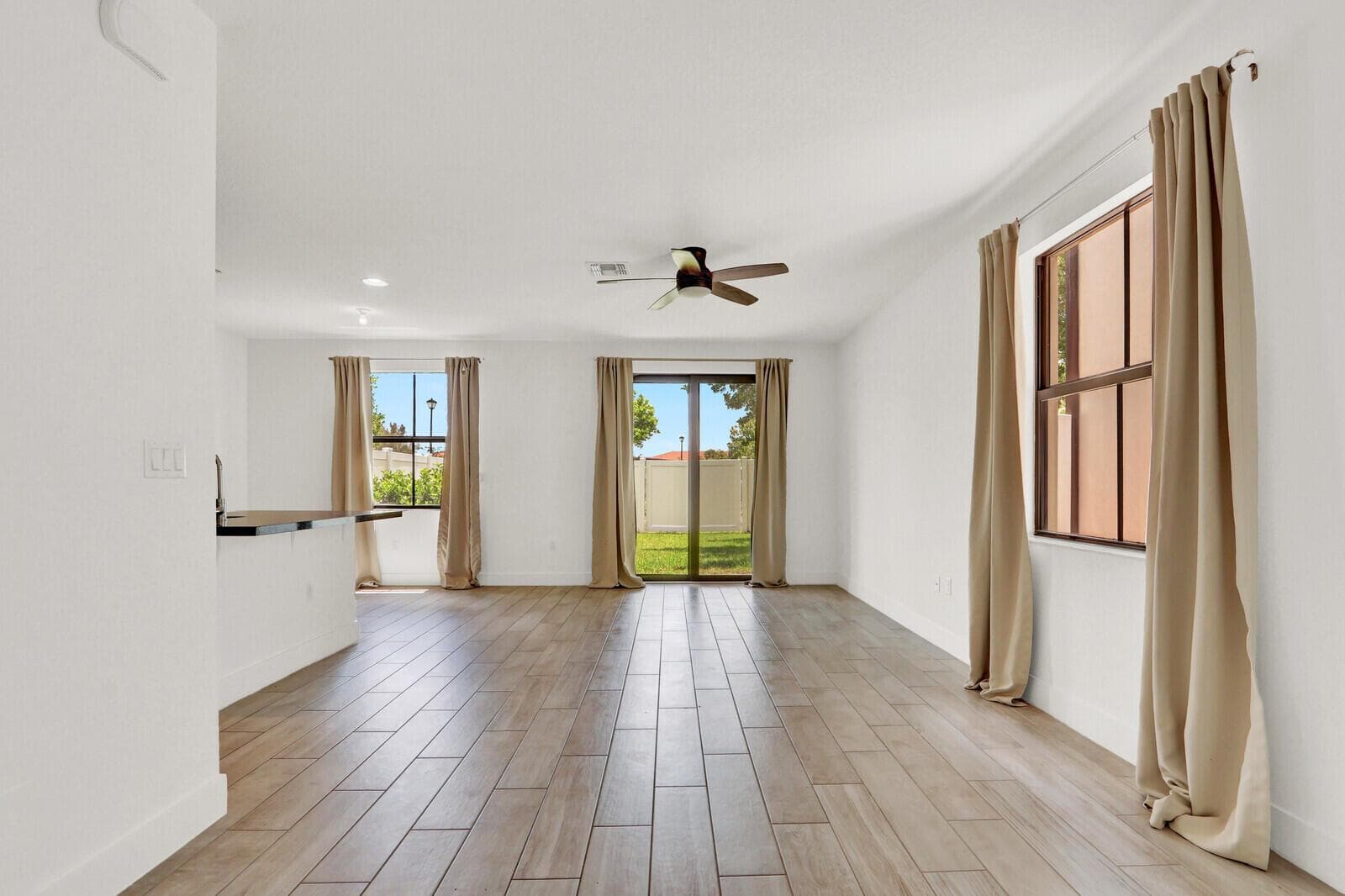 4008 Sequoia Place, Riviera Beach, FL 33410 — zdjęcie 5