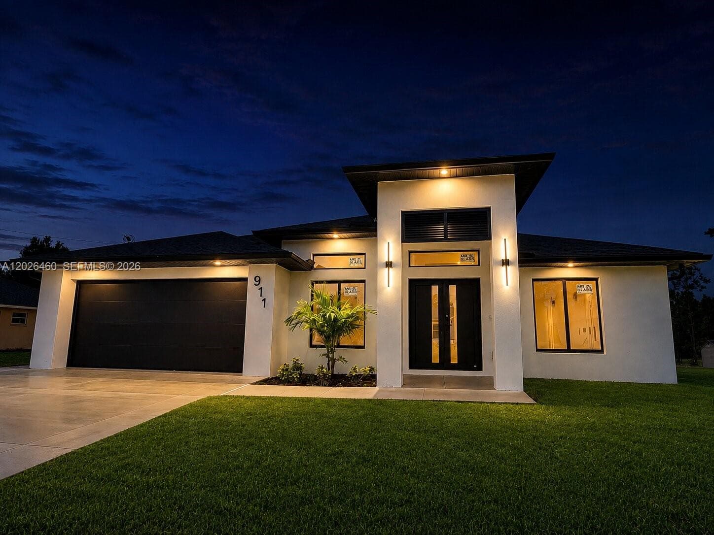 911 Cleveland Ave, Lehigh Acres, FL 33972 — zdjęcie 2
