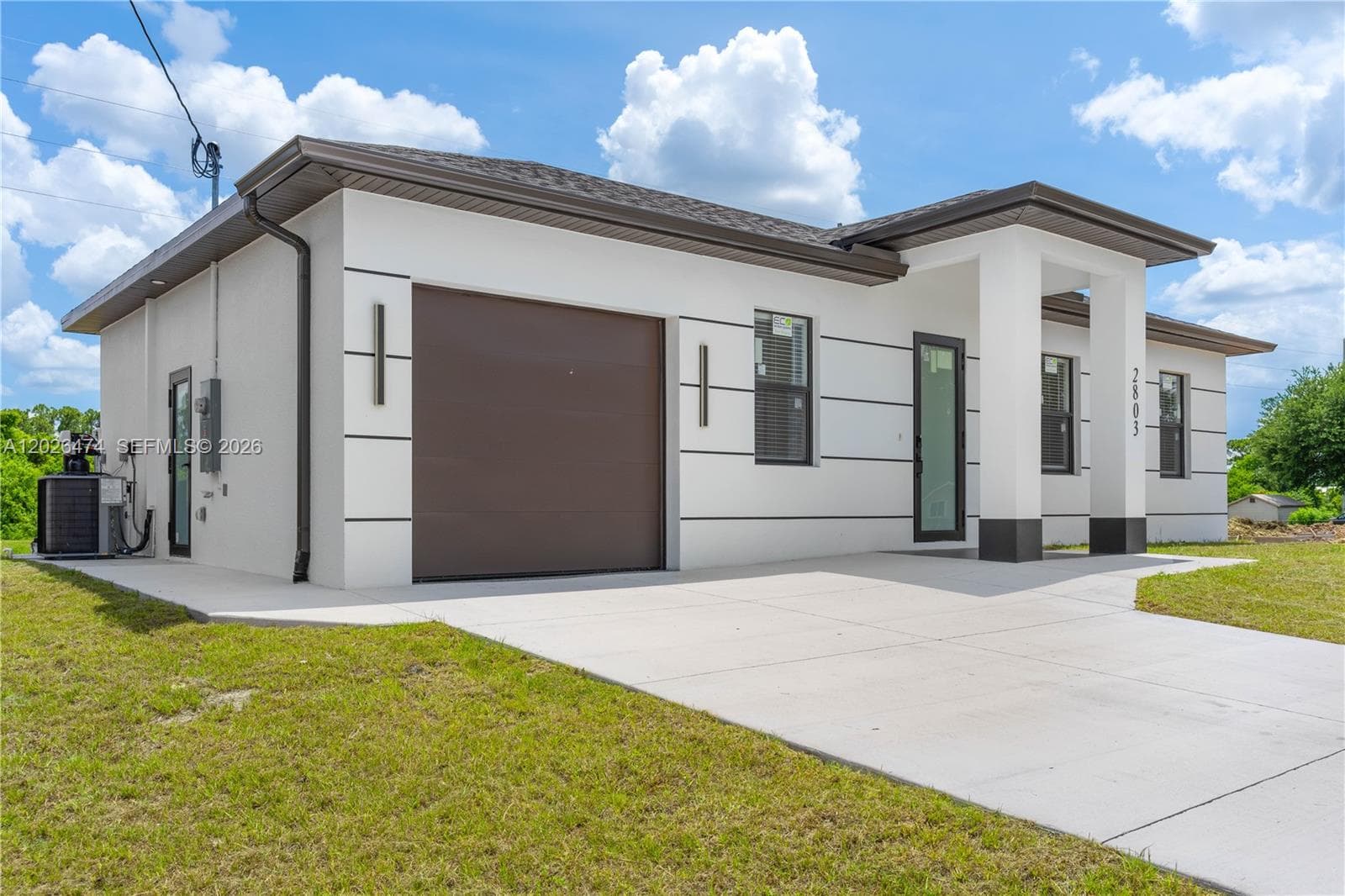 2803 1st st west, Other City - In The State Of Florida, FL 33971 — zdjęcie 2