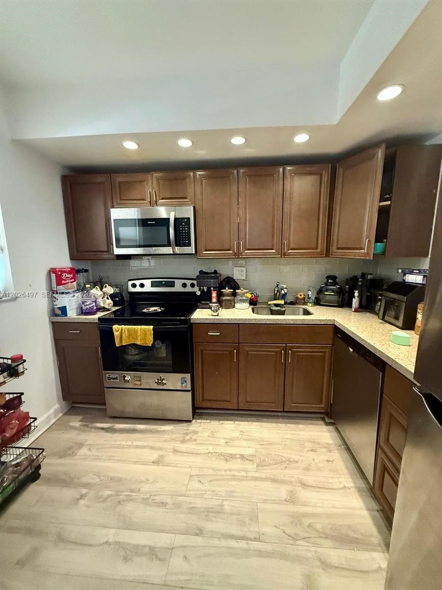 5985 Del Lago Cir # 215, Sunrise, FL 33313 — zdjęcie 2