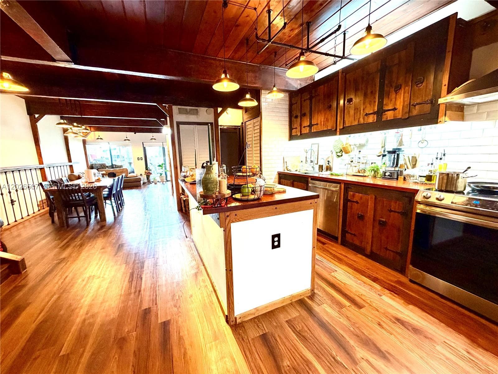 19440 NE 26th Ave # 52B, Miami, FL 33180 — zdjęcie 2